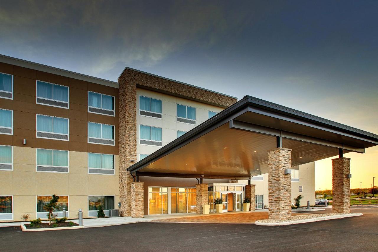 Holiday Inn Express & Suites Findlay North By Ihg Экстерьер фото